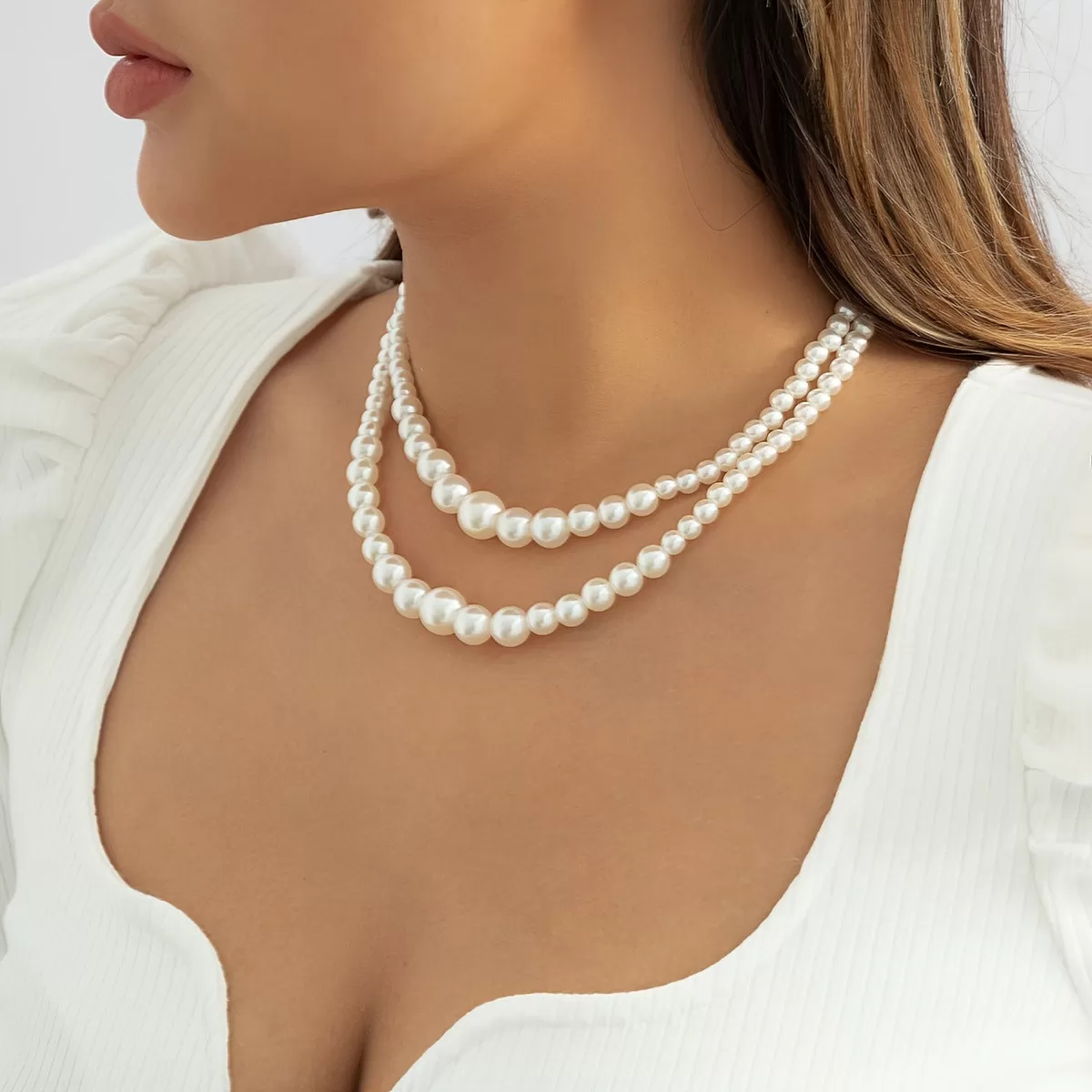 2-Piece Pearl Beading Set: Add a Touch of Elegance to Your Look with These Trendy Jewelry Accessories!