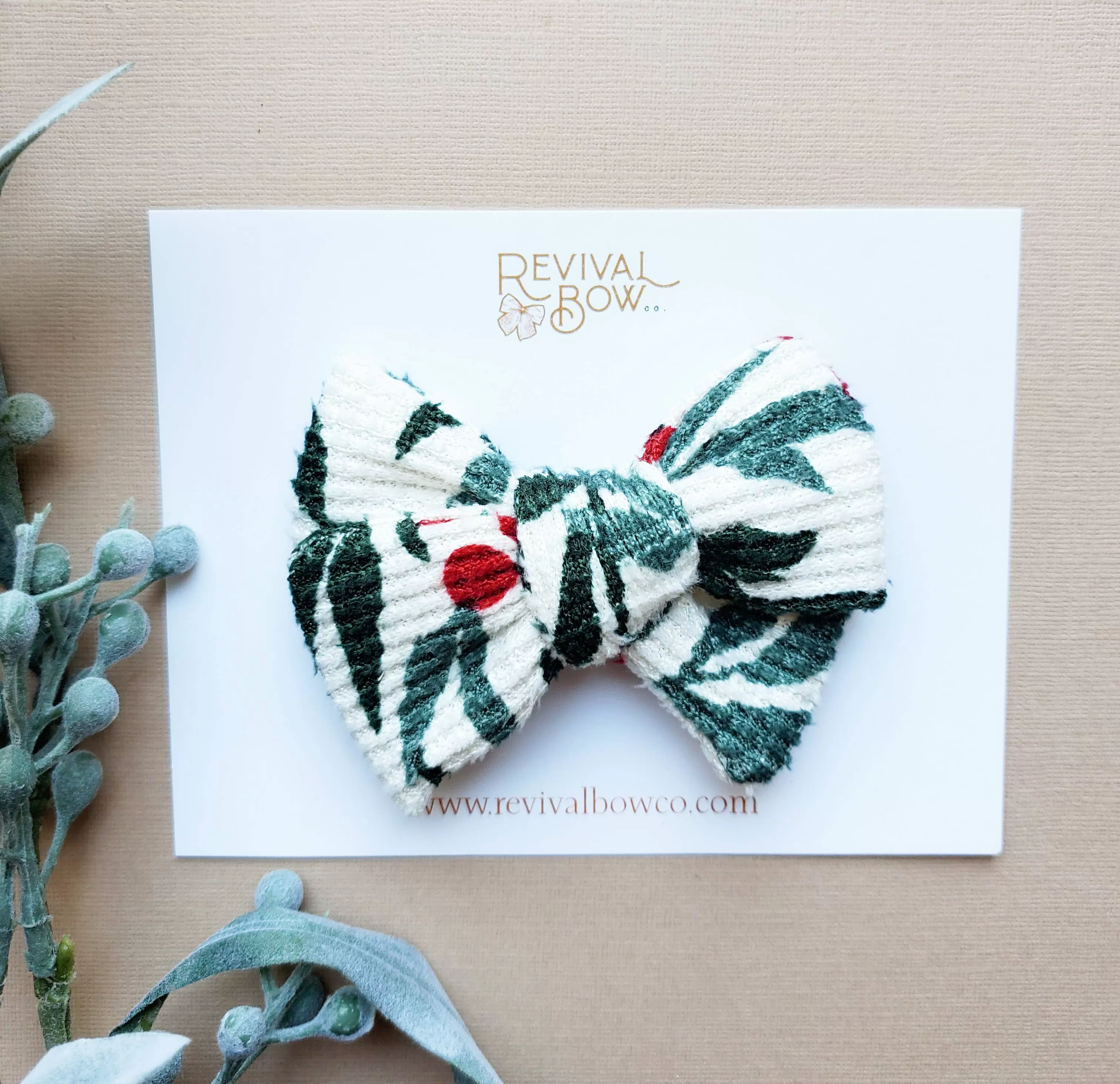 Christmas Bow on Clip in Soft Holly Waffle