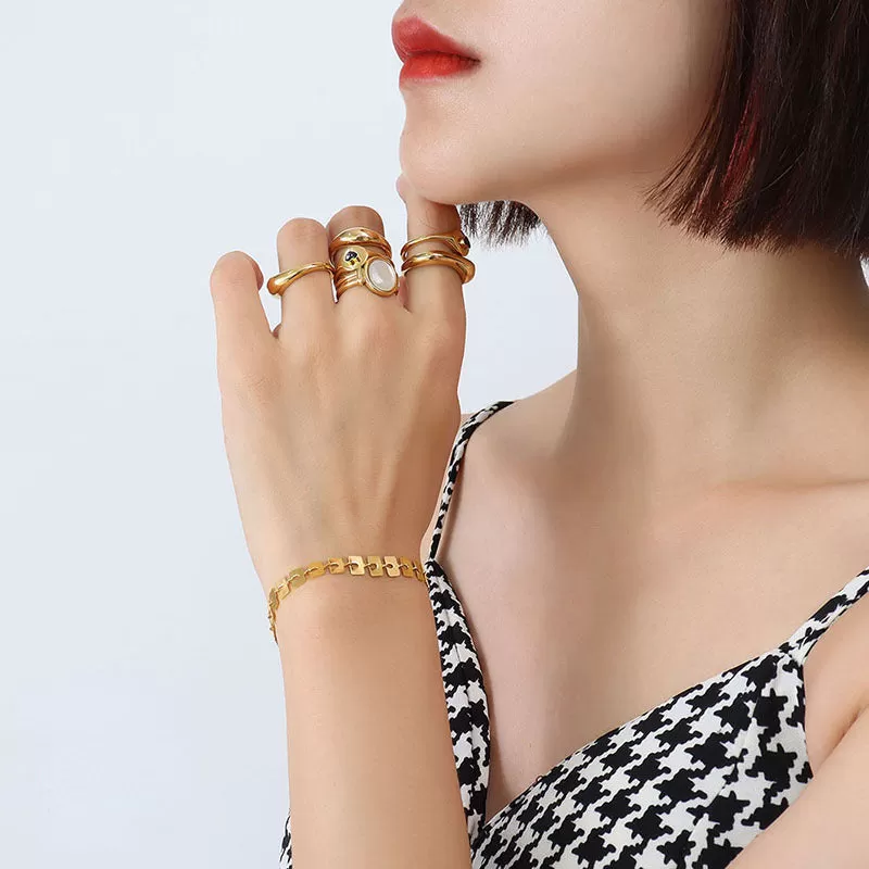 Light luxury geometric card bracelet titanium steel women's plated 18k gold bracelet jewelry