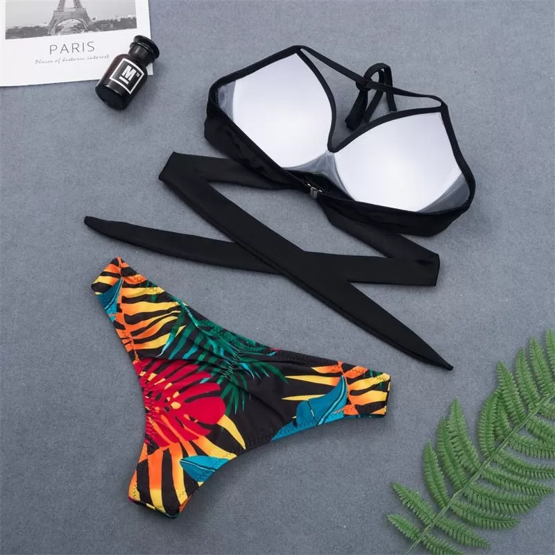 Neues sexy Wickel-String-Push-Up-Bikini-Set