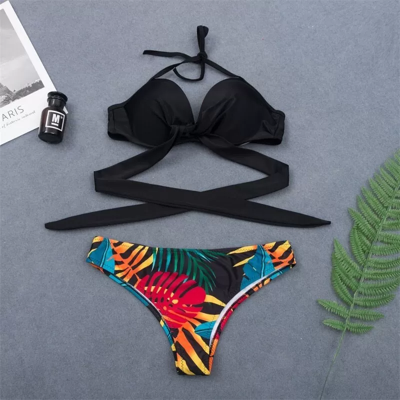 Neues sexy Wickel-String-Push-Up-Bikini-Set