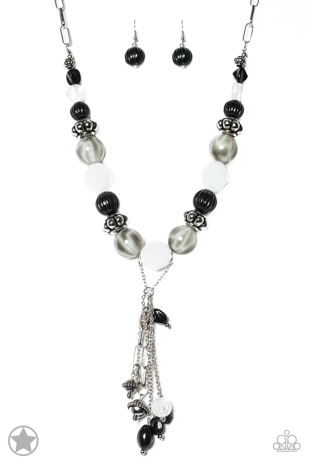 Paparazzi Accessories - Break A Leg! - Blockbuster Necklace