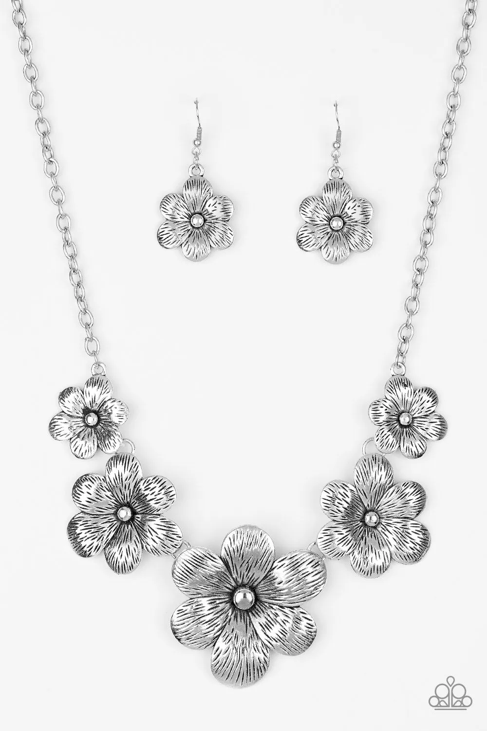 Paparazzi Accessories  - Secret-Garden-Silver Necklace