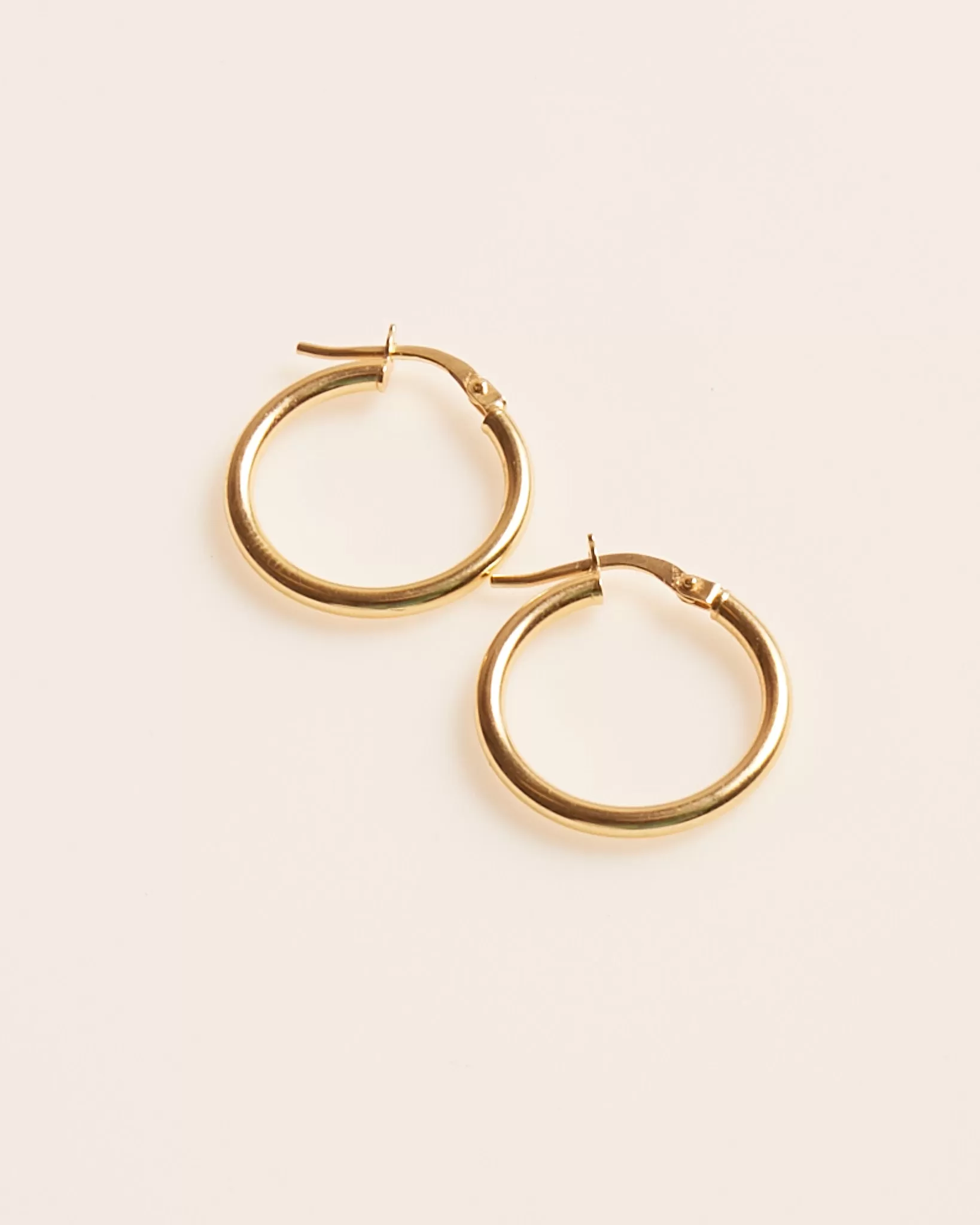 Slim earrings