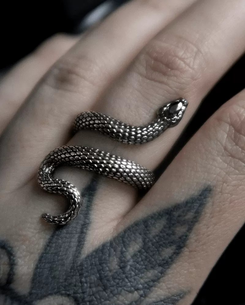 Sorcerer Serpent Ring