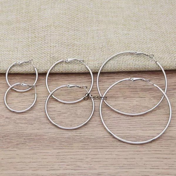 Stainless Steel Plain Wire Circle Hoop Women's Earrings - Silver