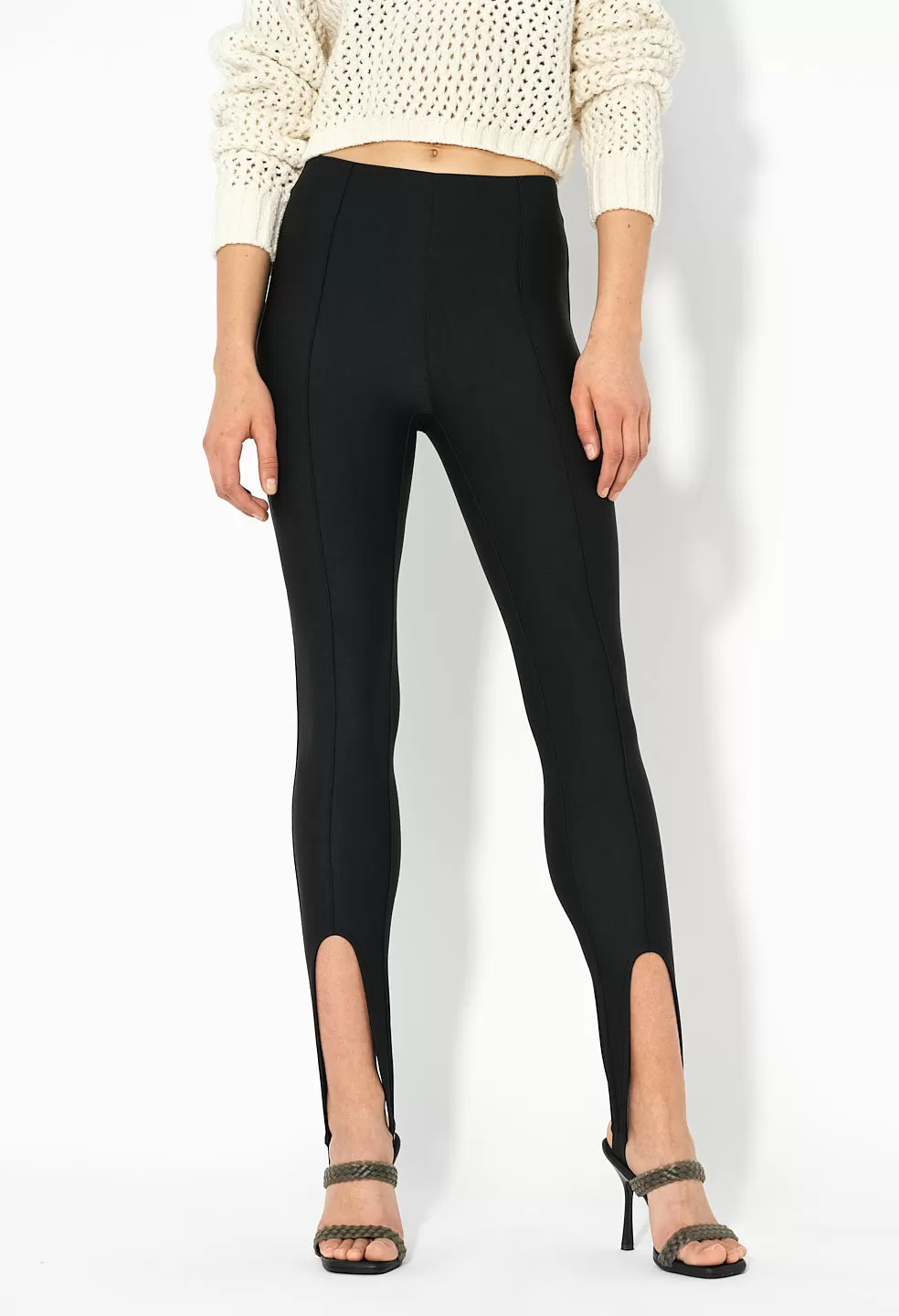 Valentina Stirrup Leggings / Black